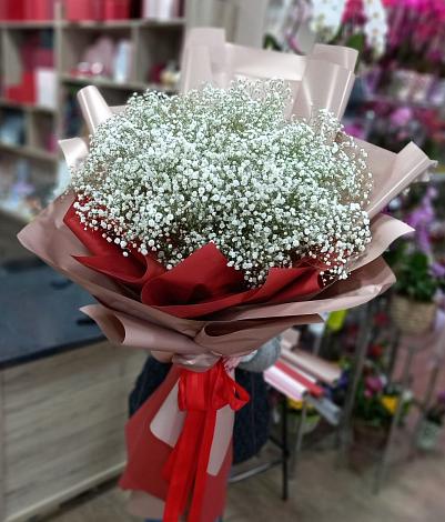 Букет цветов из: Гипсофила в Колычево Можайского района