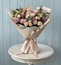 Букет цветов из:  Розы и Лизиантусы в Колычево Можайского района