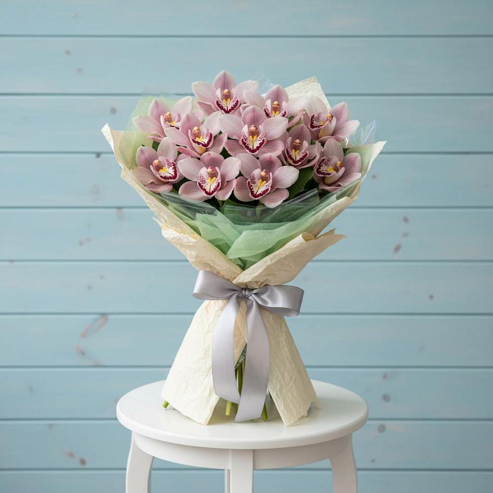 Букет цветов из: Орхидеи и Розы в Колычево Можайского района