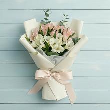 Букет цветов из:  Альстромерии в Колычево Можайского района