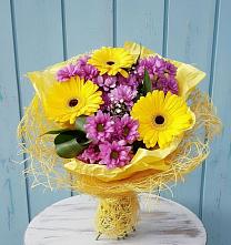 Букет цветов из:  Хризантемы и Герберы в Колычево Можайского района