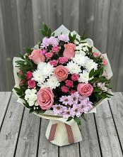 Букет цветов из:  Альстромерии, Гвоздики, Розы и Хризантемы в Колычево Можайского района
