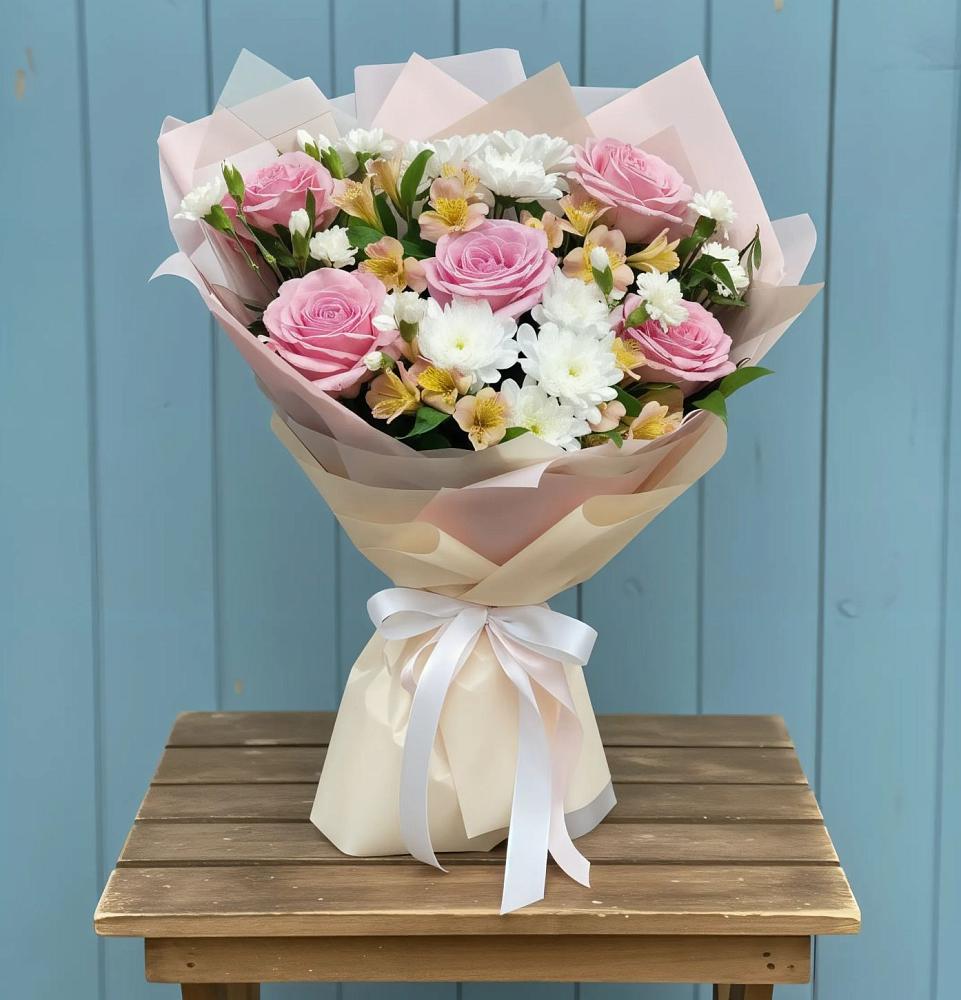 Букет цветов из: Гвоздики, Орхидеи и Розы в Колычево Можайского района