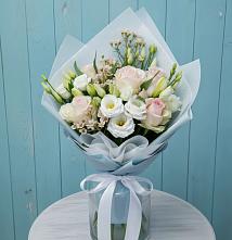 Букет цветов из:  Розы и Лизиантусы в Колычево Можайского района