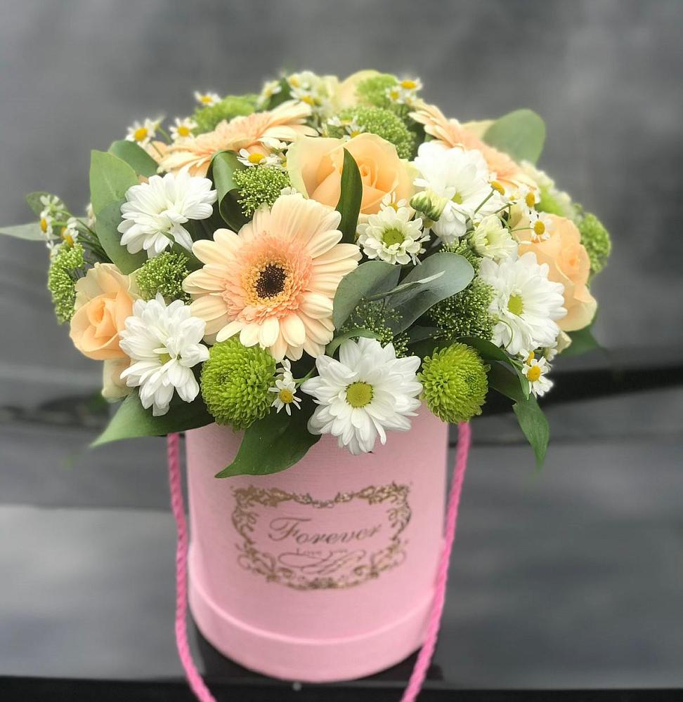 Цветочная композиция из Розы, Герберы и Хризантемы в шляпной коробке в Колычево Можайского района