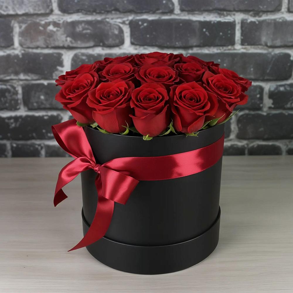 Цветочная композиция из Розы в шляпной коробке в Колычево Можайского района