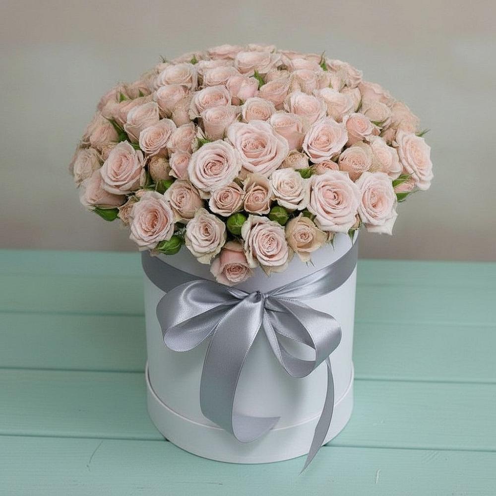 Цветочная композиция из Розы в шляпной коробке в Колычево Можайского района